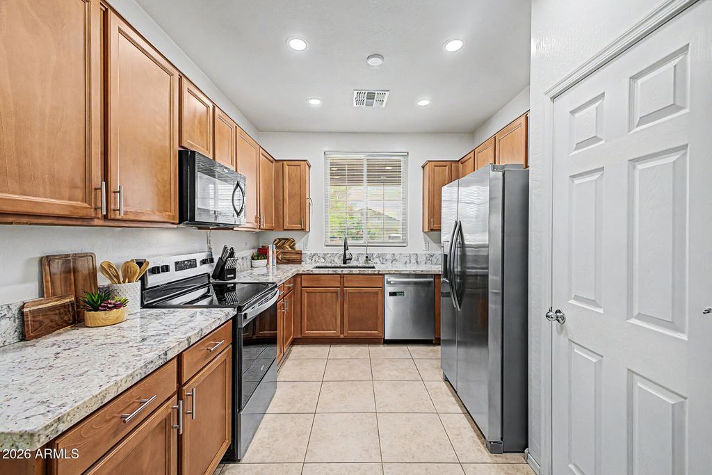 12160 W SUPERIOR Avenue, Tolleson, AZ 85353 — photo 4