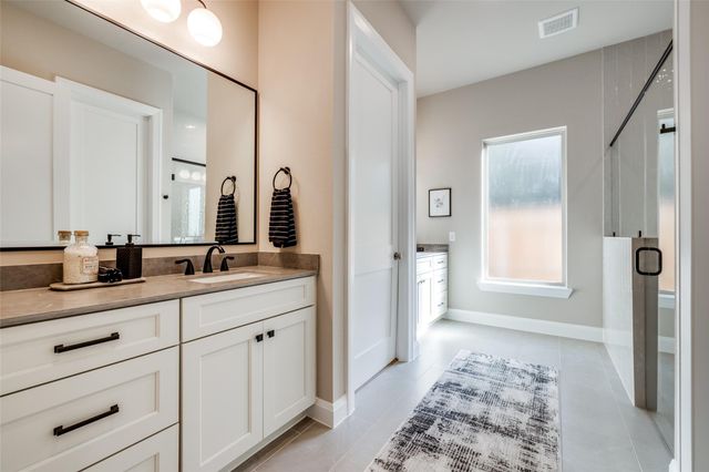 357 Covey Lane, Sealy, TX 77474