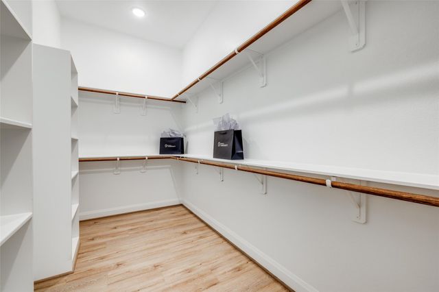 357 Covey Lane, Sealy, TX 77474