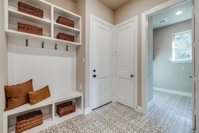 357 Covey Lane, Sealy, TX 77474