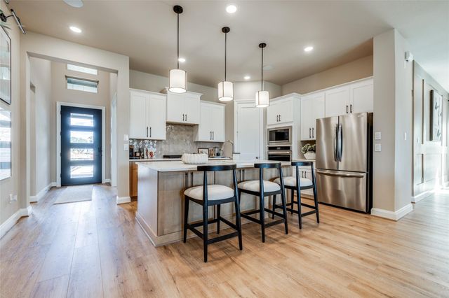 357 Covey Lane, Sealy, TX 77474