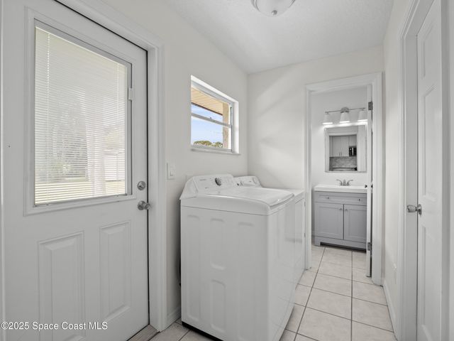 5215 Pina Vista Drive, Melbourne, FL 32934