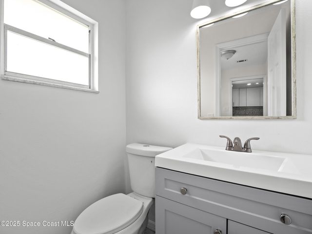 5215 Pina Vista Drive, Melbourne, FL 32934