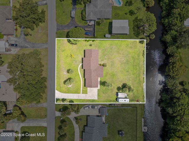 5215 Pina Vista Drive, Melbourne, FL 32934