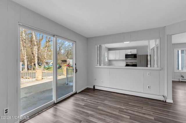 73 Maxim Road, Howell, NJ 07731