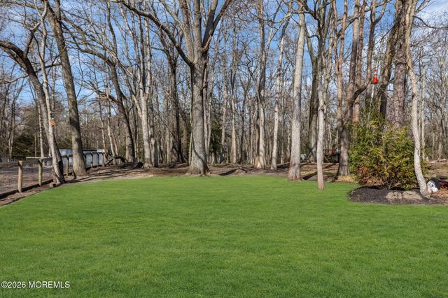 73 Maxim Road, Howell, NJ 07731