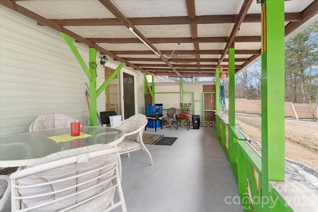 1914 Sloan Drive, Charlotte, NC 28208