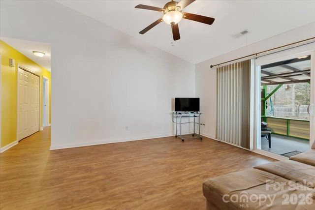 1914 Sloan Drive, Charlotte, NC 28208