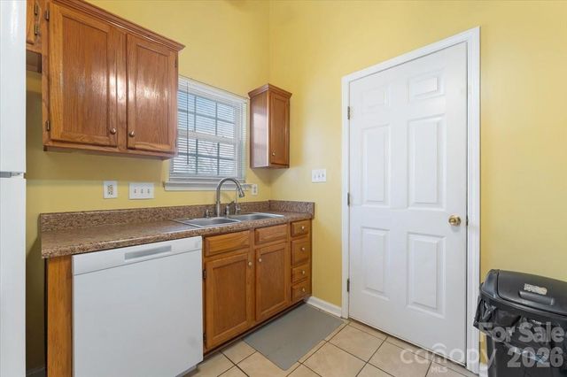 1914 Sloan Drive, Charlotte, NC 28208