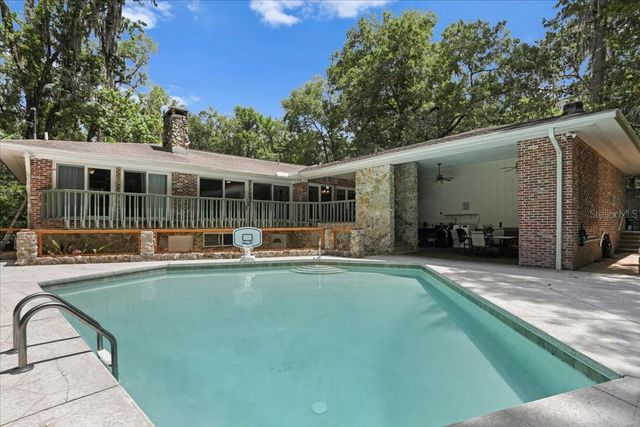 1915 NW 16TH AVENUE, Gainesville, FL 32605