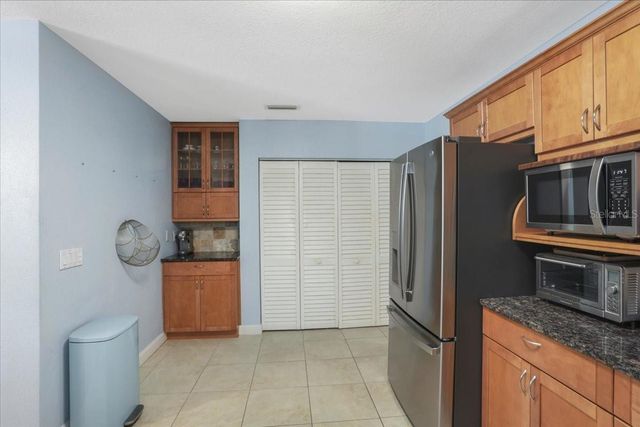 1915 NW 16TH AVENUE, Gainesville, FL 32605