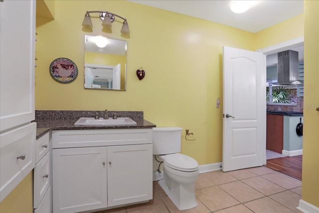 1915 NW 16TH AVENUE, Gainesville, FL 32605