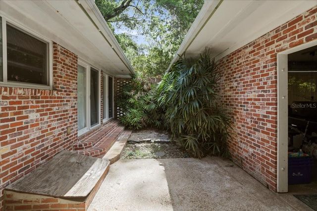 1915 NW 16TH AVENUE, Gainesville, FL 32605