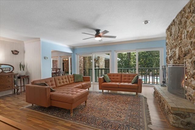 1915 NW 16TH AVENUE, Gainesville, FL 32605