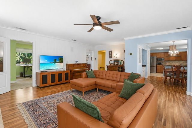 1915 NW 16TH AVENUE, Gainesville, FL 32605