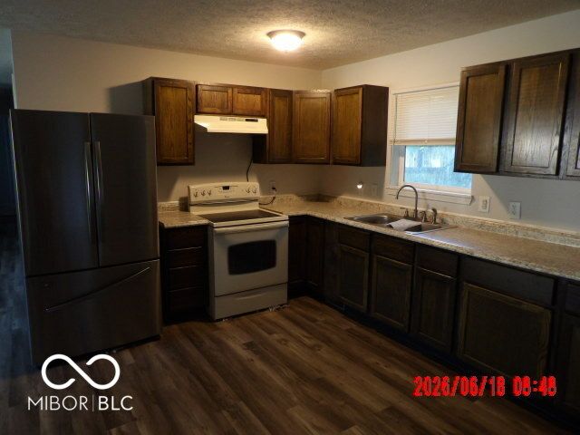 81 Crestview Drive, Greenwood, IN 46143