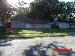 81 Crestview Drive, Greenwood, IN 46143