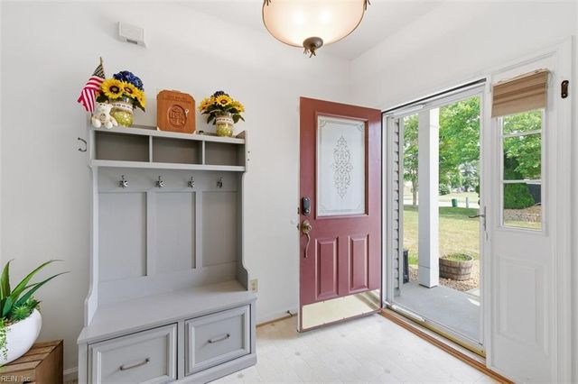 204 Joshua CIR, Smithfield, VA 23430