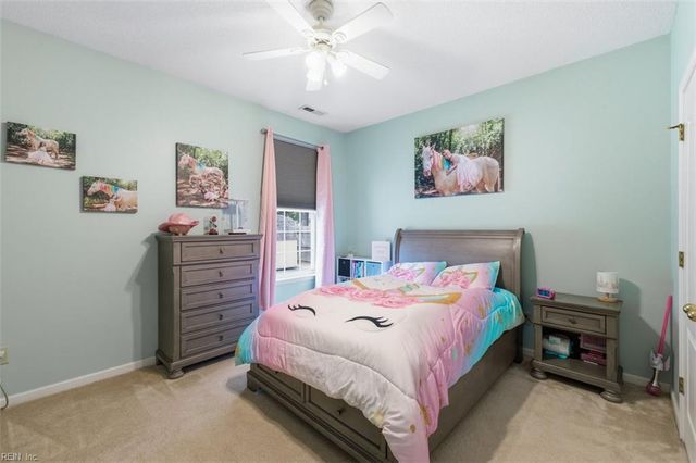 204 Joshua CIR, Smithfield, VA 23430