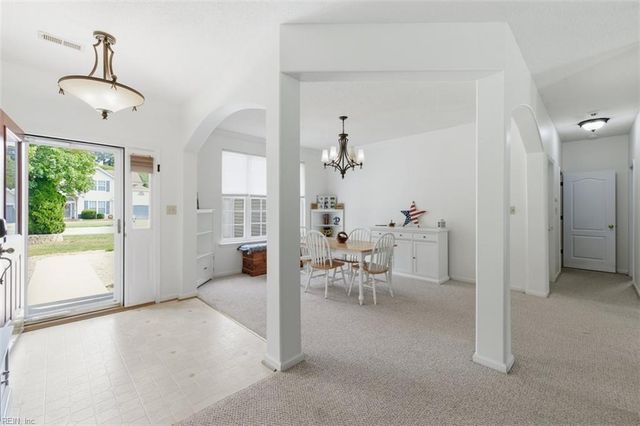 204 Joshua CIR, Smithfield, VA 23430