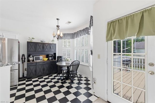 204 Joshua CIR, Smithfield, VA 23430