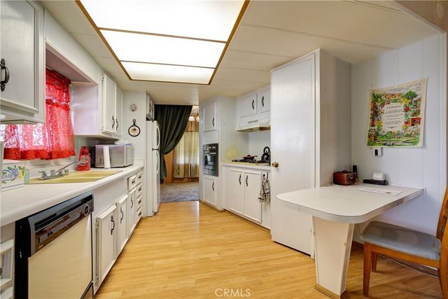 3700 Buchanan Street 105, Riverside, CA 92503