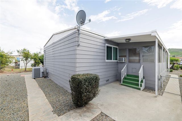 3700 Buchanan Street 105, Riverside, CA 92503