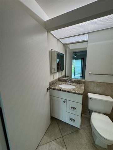 4 Vista Gardens Trail 103, Vero Beach, FL 32962