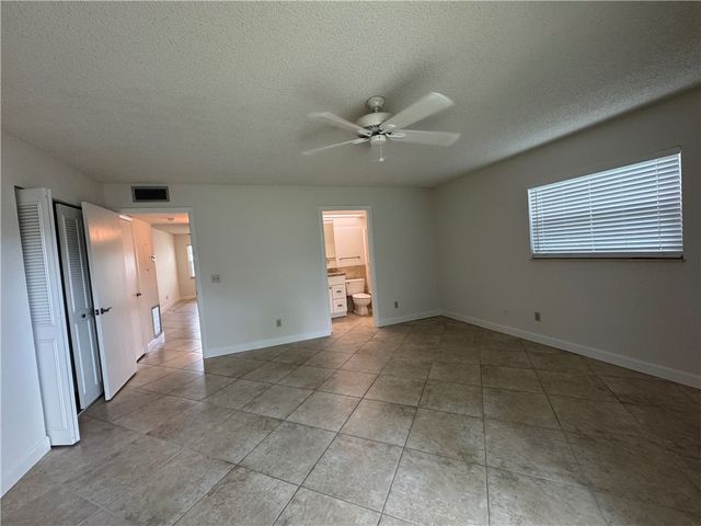 4 Vista Gardens Trail 103, Vero Beach, FL 32962