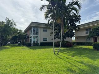 4 Vista Gardens Trail 103, Vero Beach, FL 32962