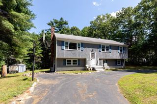 49 Forest St, Carver, MA 02330