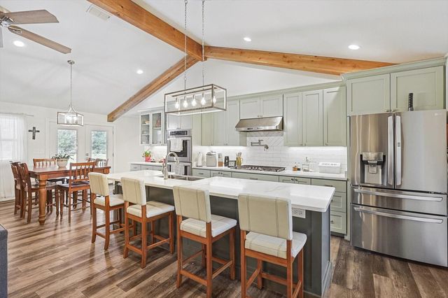 1161 Lynn Creek Road, Jacksboro, TX 76458