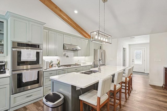 1161 Lynn Creek Road, Jacksboro, TX 76458