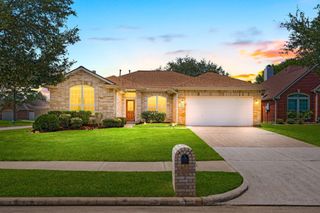 3503 Rushwater Lane, Friendswood, TX 77546