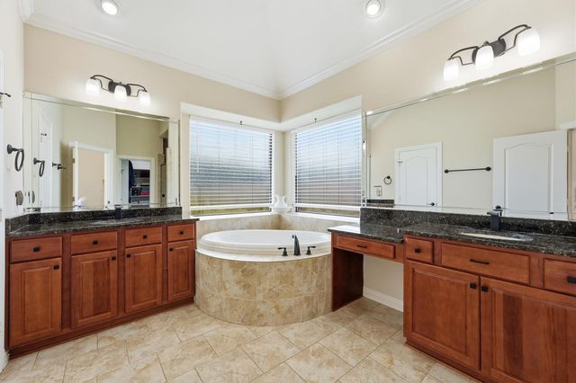4810 Magnolia Bend Drive, Rosharon, TX 77583