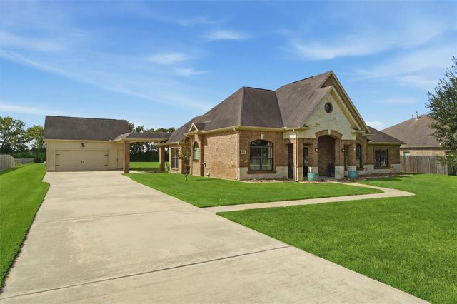 4810 Magnolia Bend Drive, Rosharon, TX 77583
