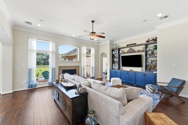 4810 Magnolia Bend Drive, Rosharon, TX 77583
