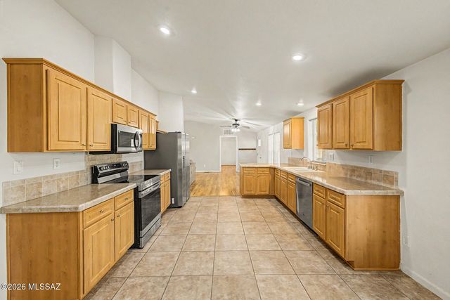 11716 S Morning Mist Place, Vail, AZ 85641