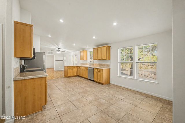 11716 S Morning Mist Place, Vail, AZ 85641