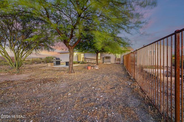11716 S Morning Mist Place, Vail, AZ 85641