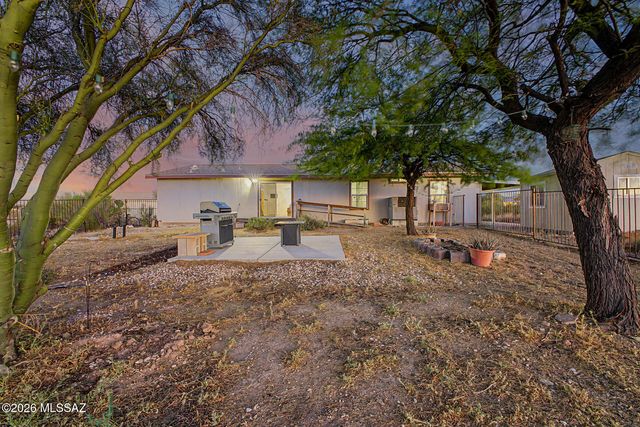 11716 S Morning Mist Place, Vail, AZ 85641
