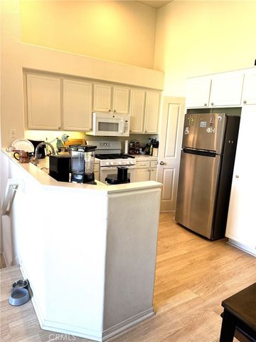 3006 Ladrillo Aisle, Irvine, CA 92606