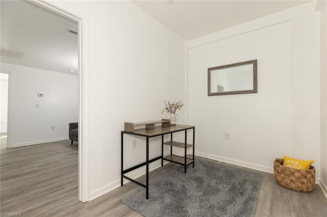 708 1st Rainbow Street, Lexington, NC 27295