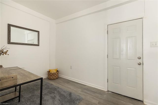 708 1st Rainbow Street, Lexington, NC 27295