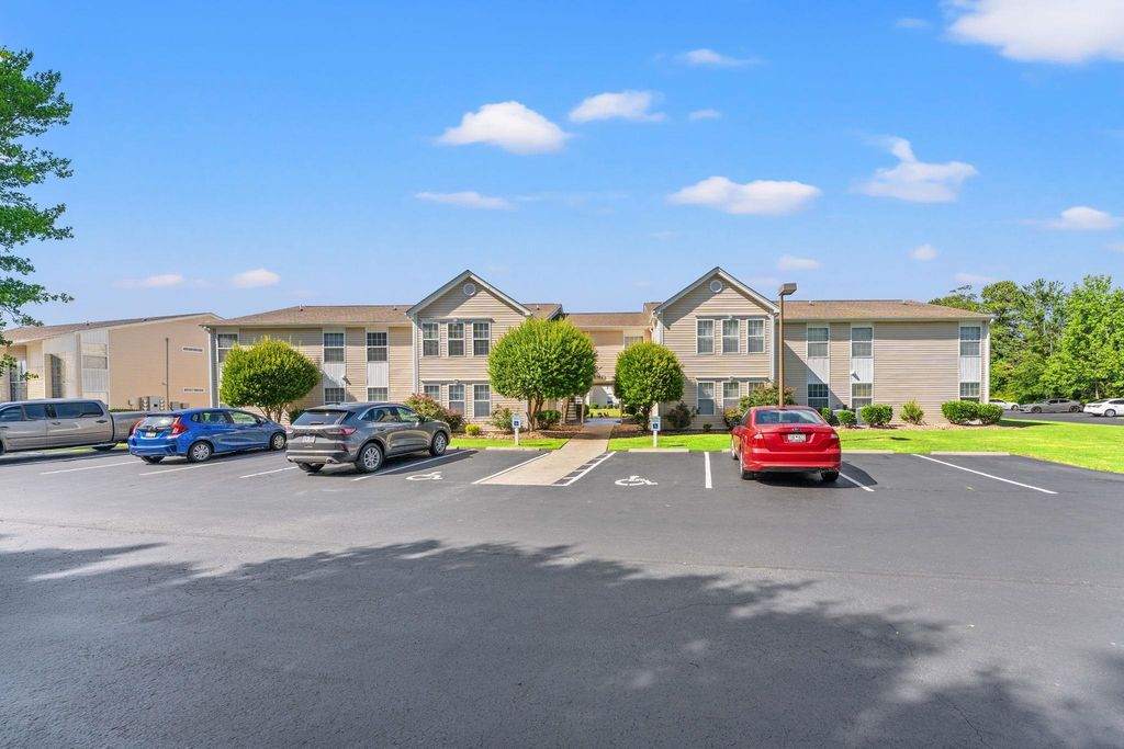 8562 Hopkins Cir Apt C, Surfside Beach, SC 29575
