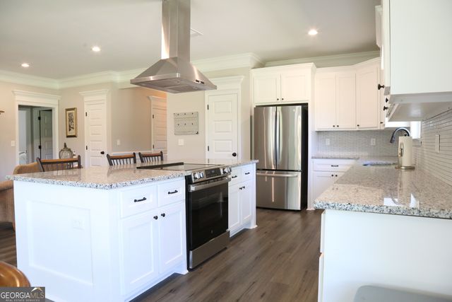 203 Saxton Place, Leesburg, GA 31763