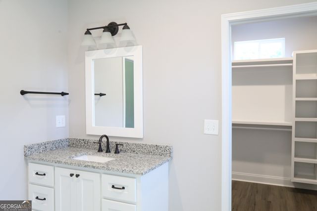 203 Saxton Place, Leesburg, GA 31763