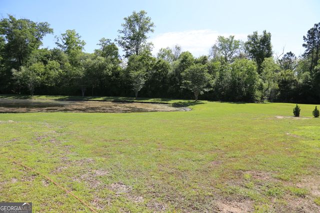 203 Saxton Place, Leesburg, GA 31763