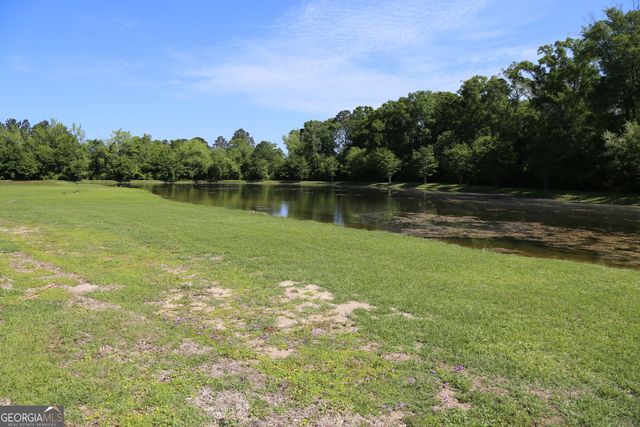 203 Saxton Place, Leesburg, GA 31763