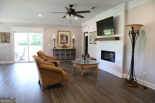 203 Saxton Place, Leesburg, GA 31763